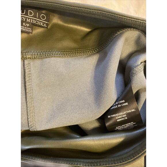 Studio | Badgley Mischka |Olive Green Polyurethane Pull On Stretch Pants - Small - Picture 11 of 12